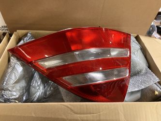Mercedes-benz S-class tail lights 2003-2006