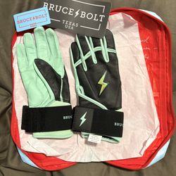 Bruce Bolt Batting Gloves 