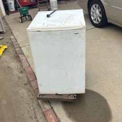 Small Box Freezer