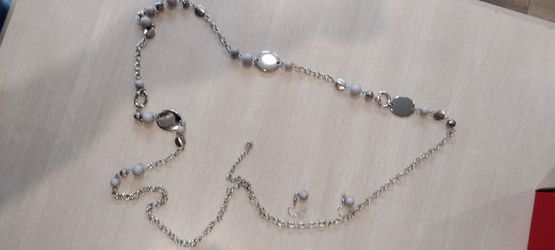 Long necklace and earrings