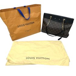 Louis Vuitton - Pallas Chain Tote 