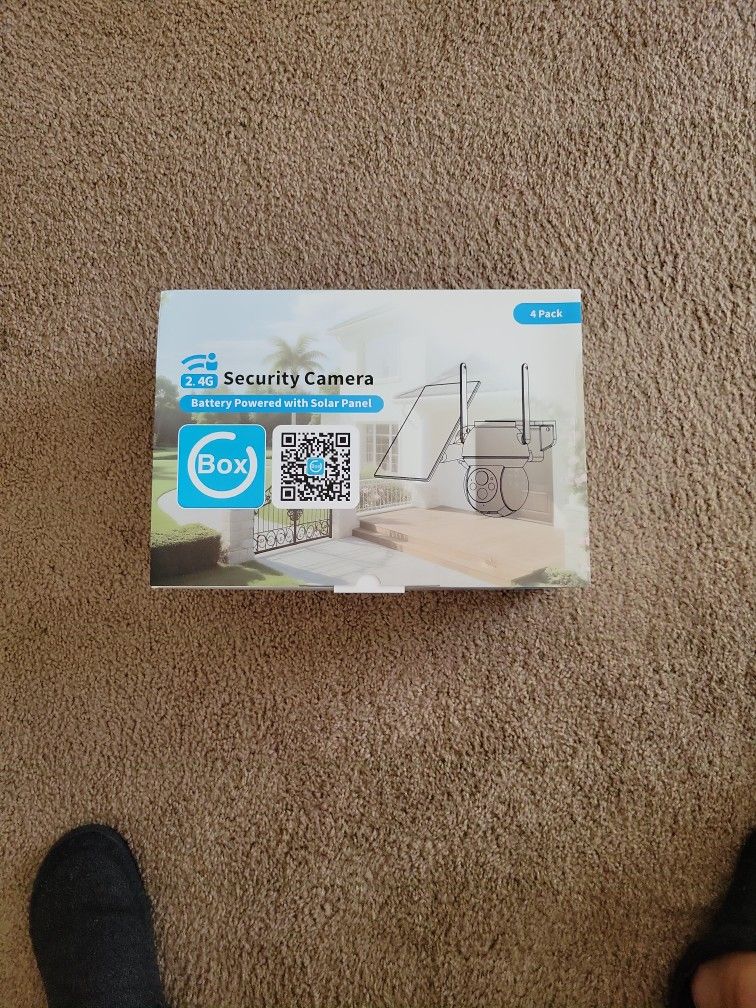 4 Wireless Solar Powered Security camera Set