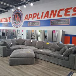 Sereen couch in Payments, no credit needed