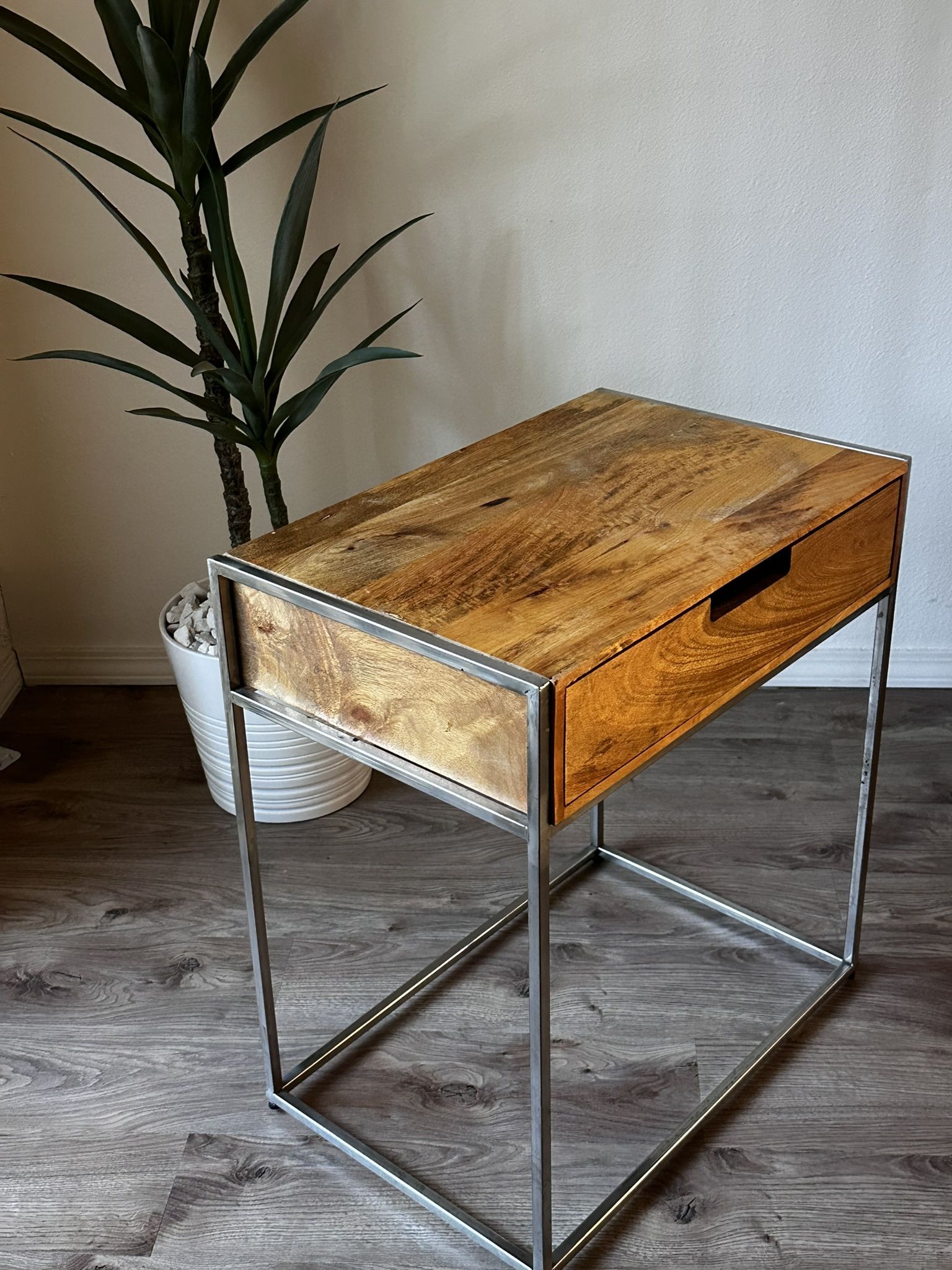 Nightstand, Mid-Century style, Wood And metal