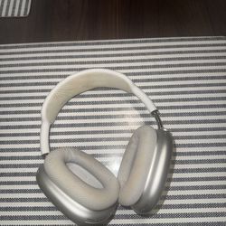 Apple AirPods Max – Silver | Read Description | Battery Issue