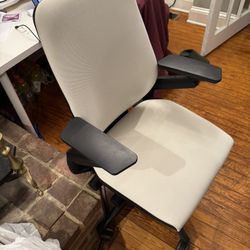 Steelcase Gesture Ergonomic Office Chair