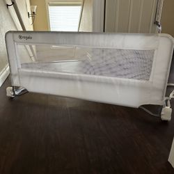 Regalo Swing Down Bed Rail Guard, with Reinforced Anchor Safety System