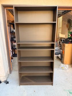 Free book shelve