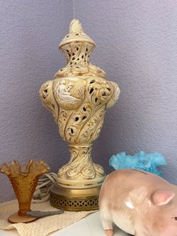 Vintage Ceramic Reticulated Urn Table Lamp