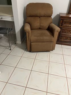 Recliner with electric motion