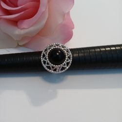 Sarah Coventry Ring Size 7 Silver Tone W Black Stone