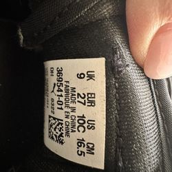 Boys Puma Sneakers Shoes Size 9