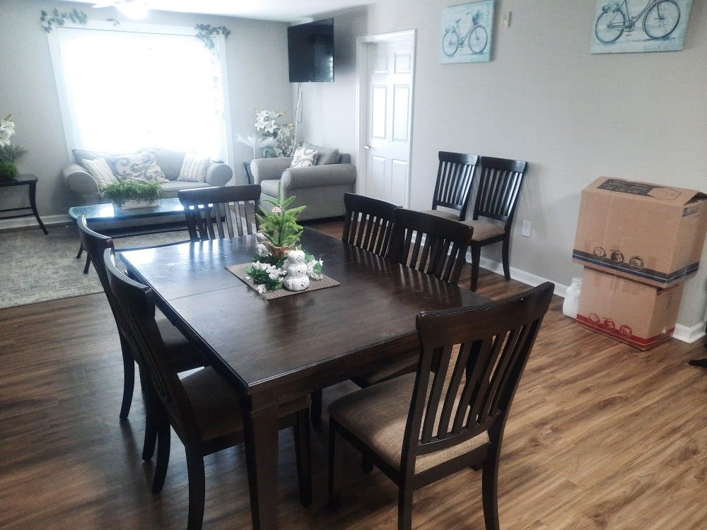 Dinning Set Table With 8 Chairs