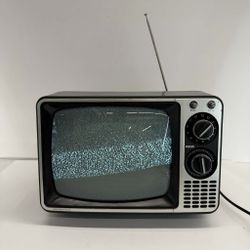 RCA Dial TV Vintage 70s/80s AFC Solid State B&W Retro Television - Works!