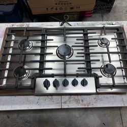 Bosch 36”  5 Burner Gas Cooktop