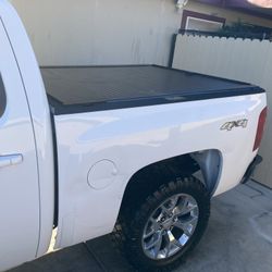 Metal Roll Bed Cap