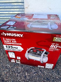 2 GALLON  HUSKY AIR COMPRESSOR