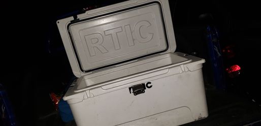 RTIC cooler 65q for Sale in San Antonio, TX - OfferUp