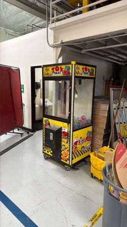 Claw machine