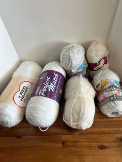 Yarn lot white