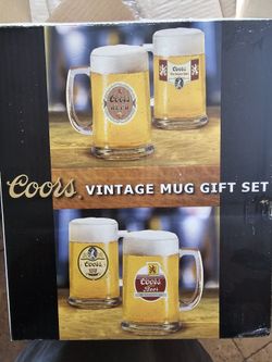 VINTAGE MUG SET