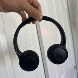 JBL Wireless Headphones