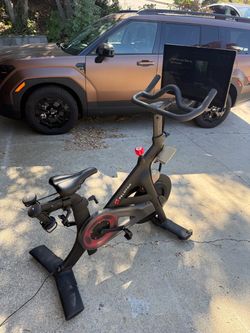 Peloton Original Bike PL-01 – Like New / Barely Used
