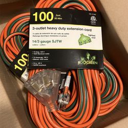 100ft 14/3 3Outlet GoGreen Power Inc. (GG-15100) 14/3 SJTW Outdoor Extension Cord, Go Green, 100 ft Orange