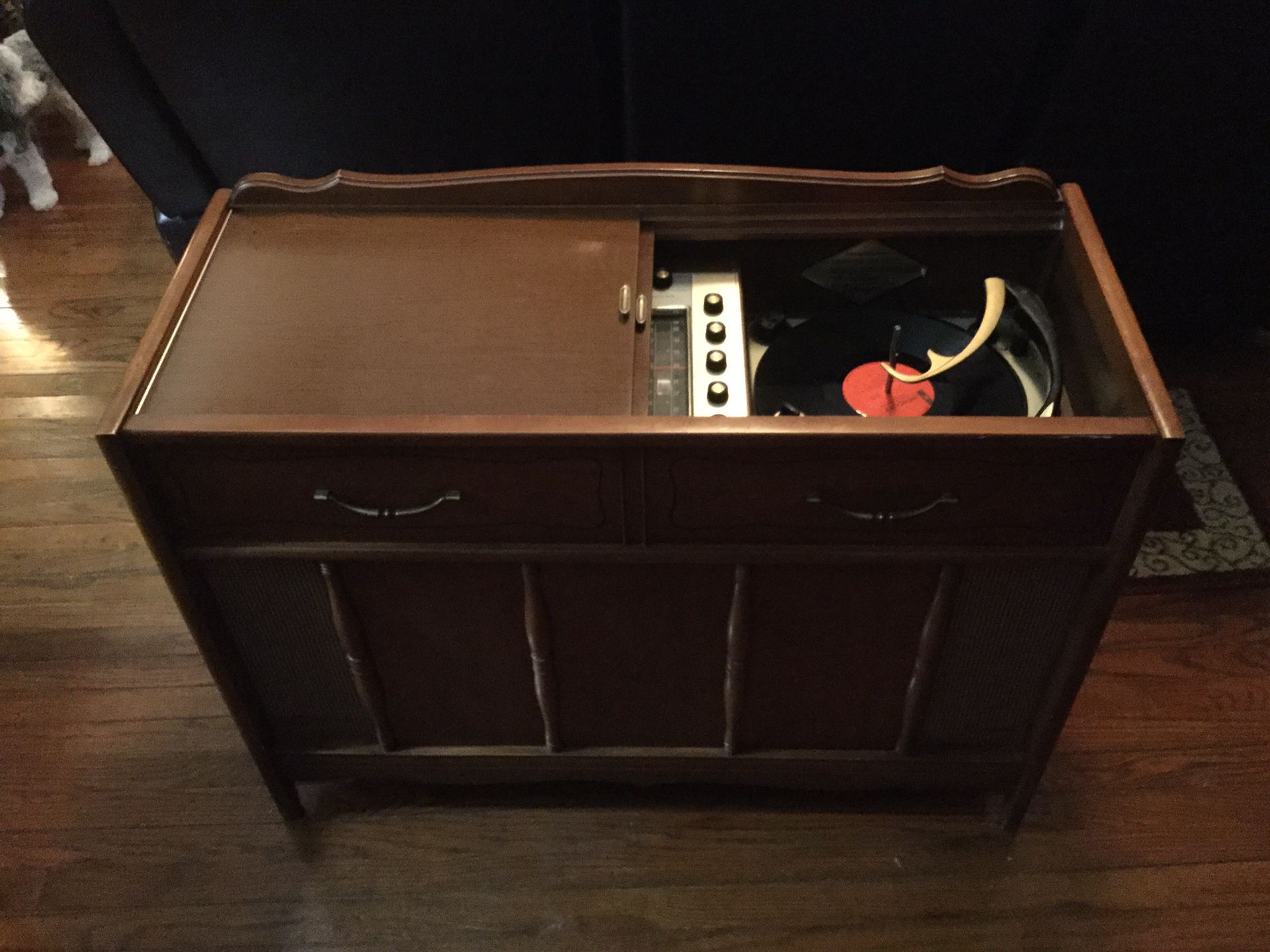Early 1960s Magnavox Micromatic console stereo. Beautiful cabinet and excellent condition for age. All original