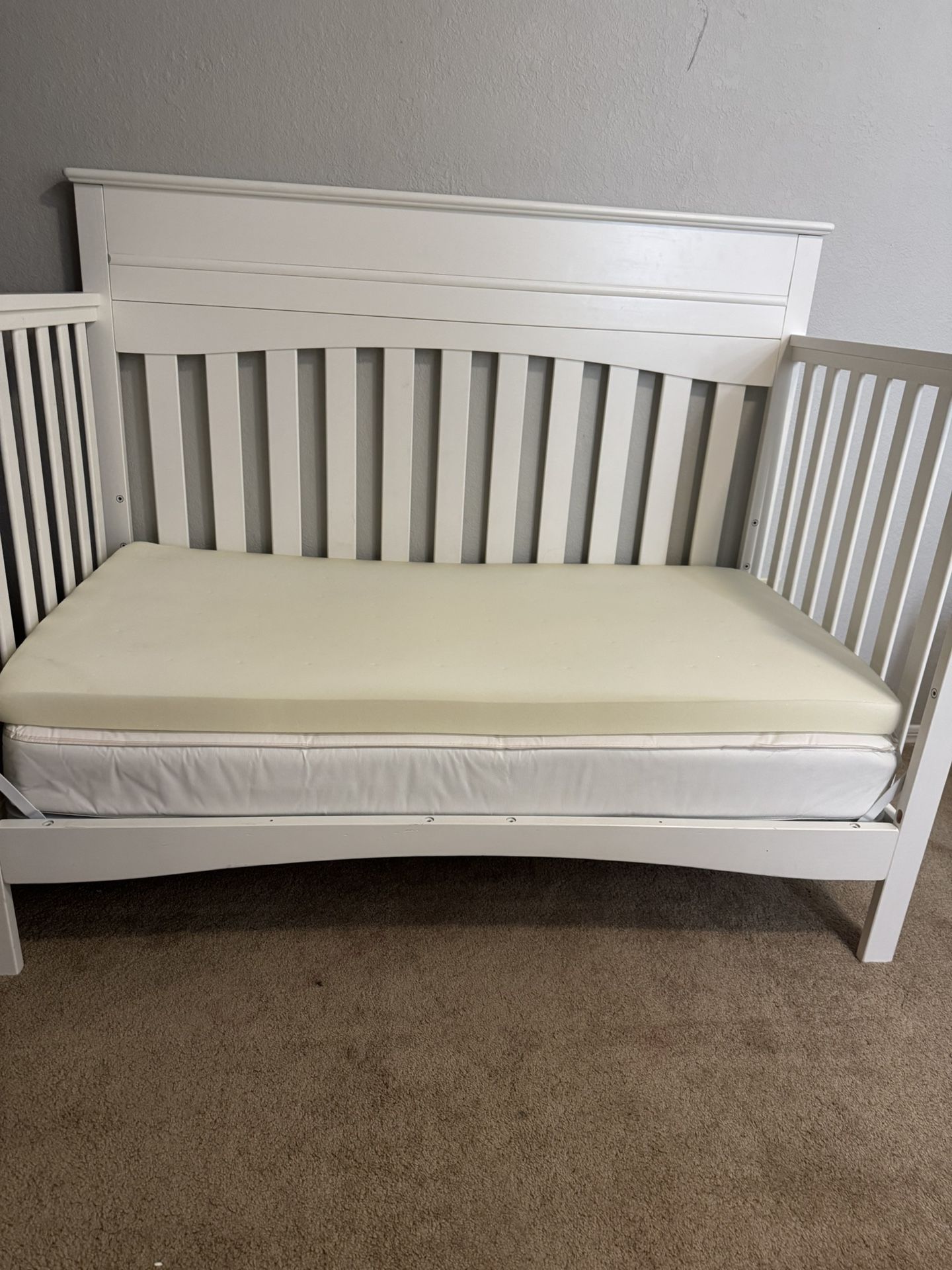 Baby Crib 