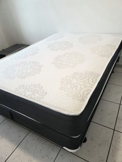 NEW FULL-SIZE MATTRESS AND BOX SPRING 💤