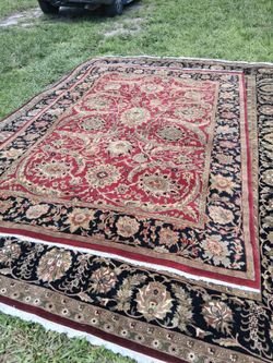VERY NICE LARGE 8 BY 10 AREA RUG