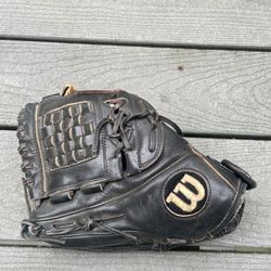 Wilson A2000 FP12 Pro Stock Fast Pitch 12 Inch Black Left Hand Throw Glove