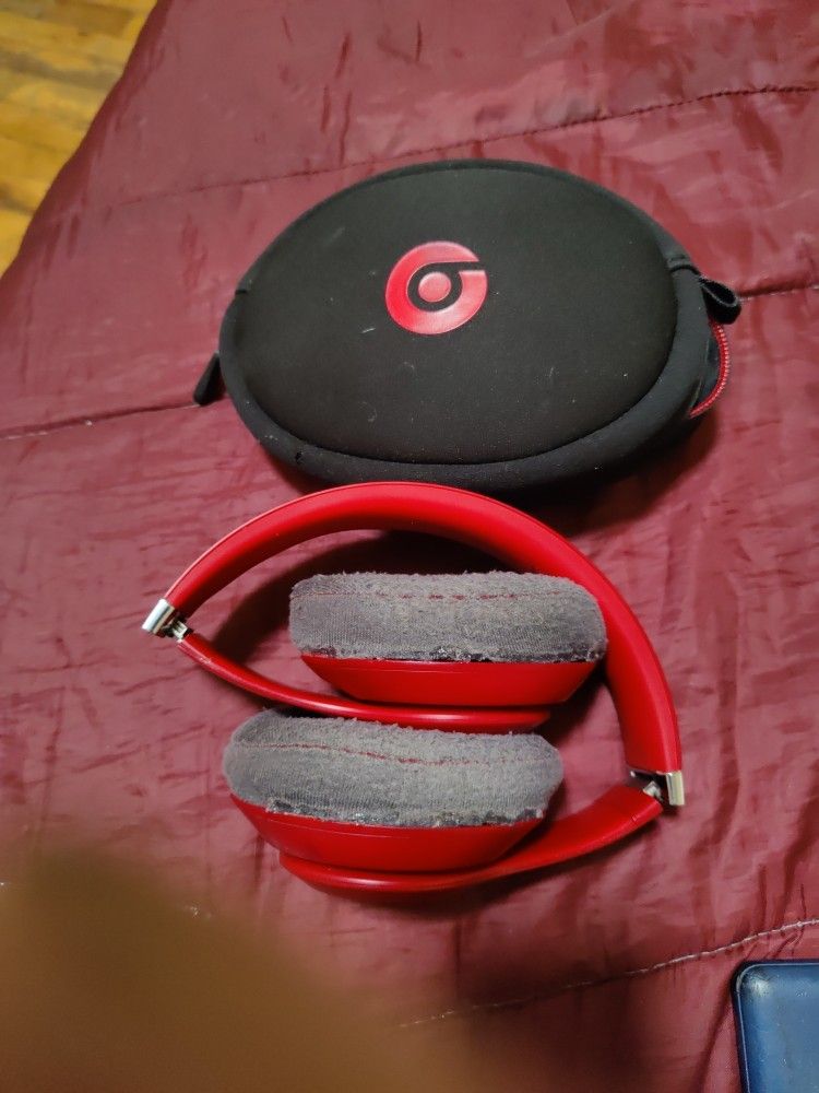 BEATS STUDIO 3 WIRELESS HEADPHONES