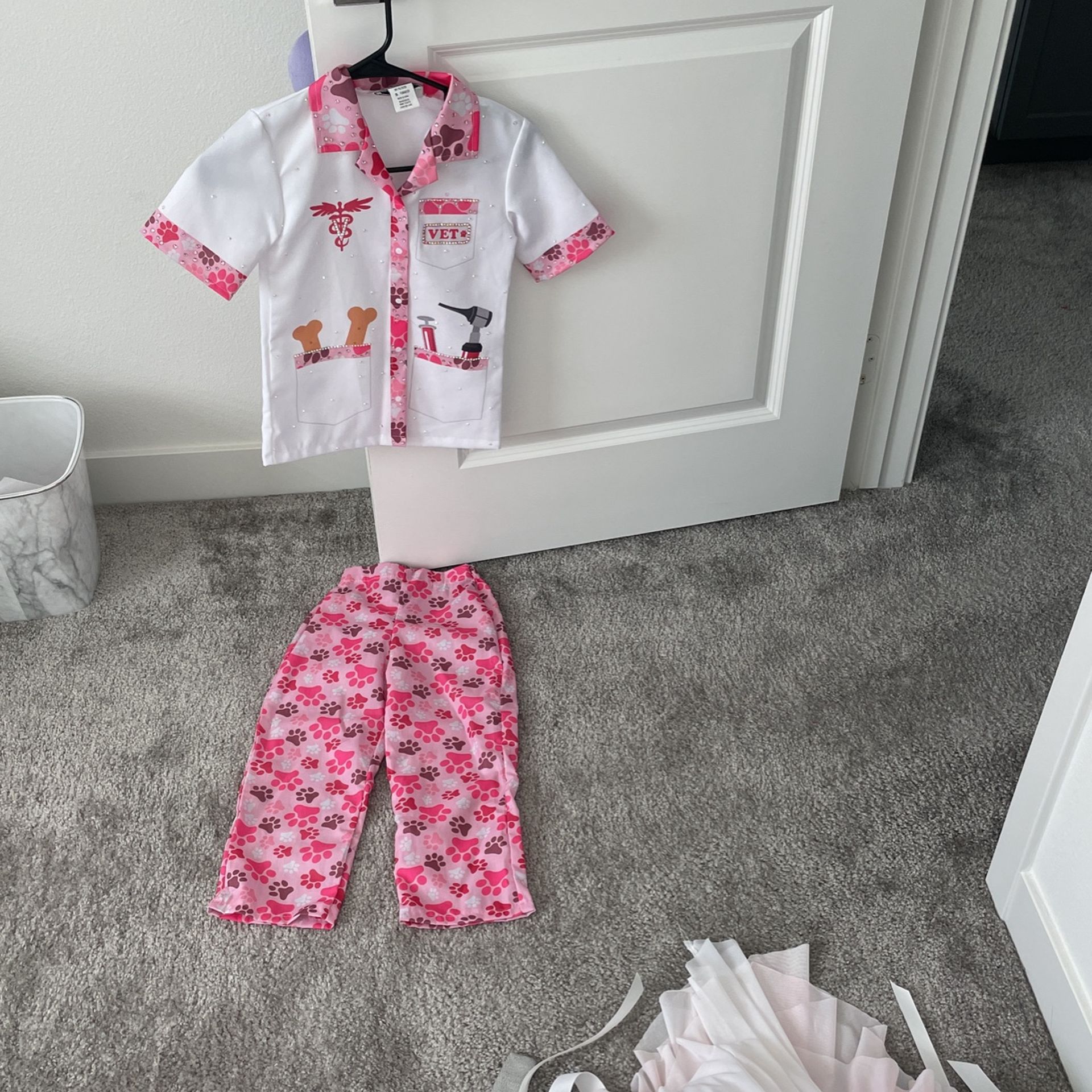 Vet Outfit Size 5-6