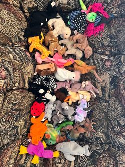 Lot of 29 Beanie babies