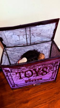Creepy Halloween toy box