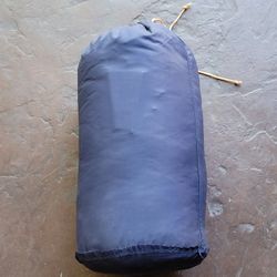 DOWN SLEEPING BAG 