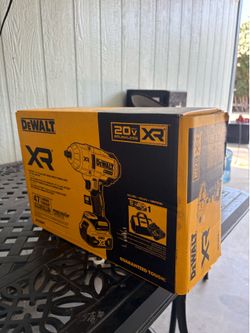 Dewalt 20 v high torque impact wrench