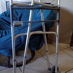 Vendo Andadera Para Adulto Nuevo