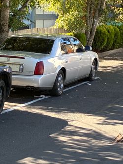 Cadillac DeVille Silver 4-Door Sedan