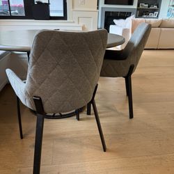 4 Dining Room Chairs