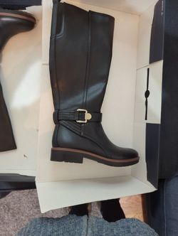 Black leather Boots