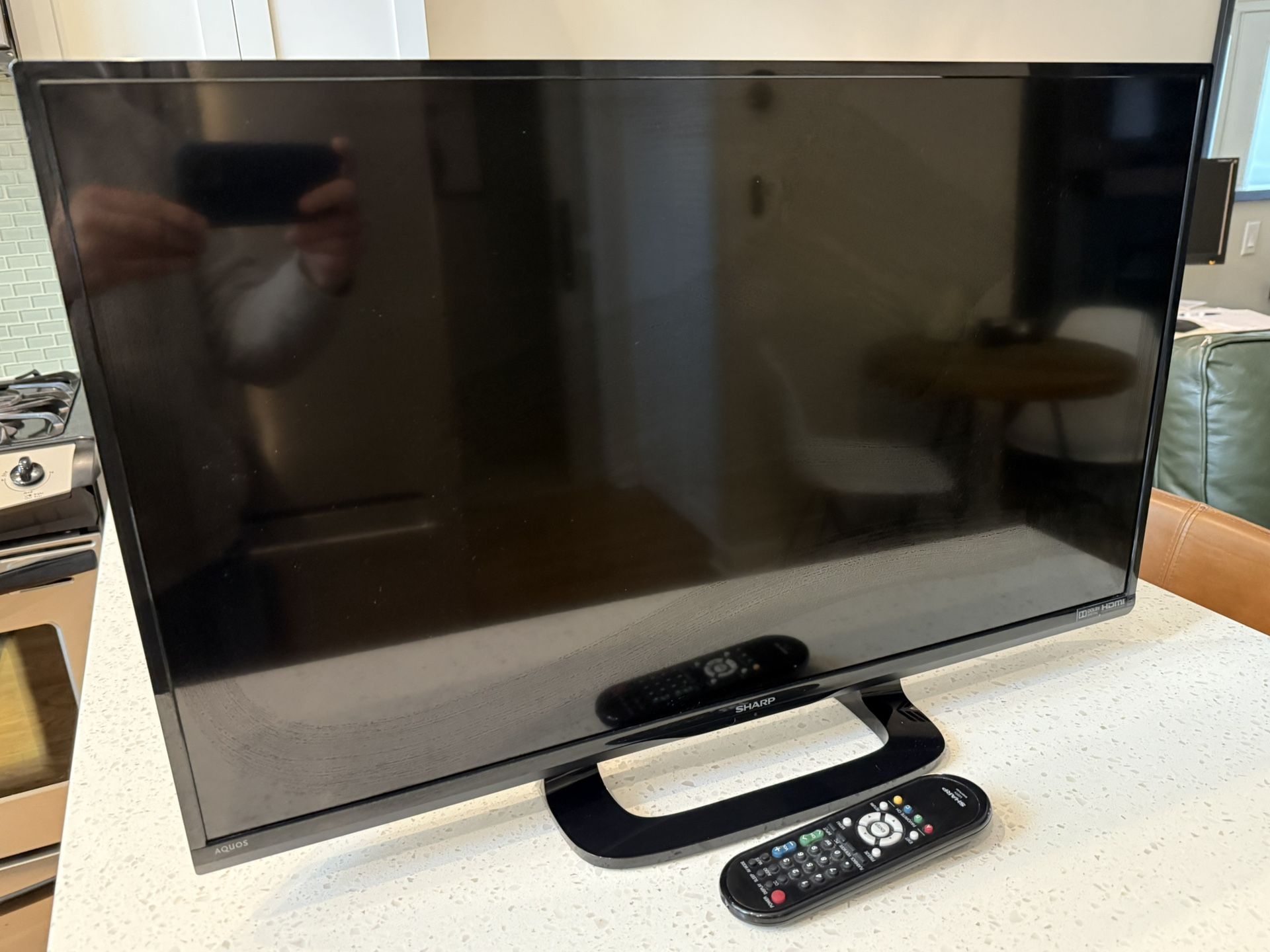 Sharp Aquos 32” Television