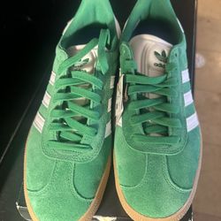 🔥 Adidas Gazelle ADV – Brand New w/ Tags 🔥  👟 Size: Men’s 9 (Women’s 10.5) 