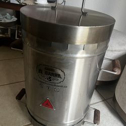 El Barril Stainless Steel Barrel Grill 30lb Capacity - Like New!