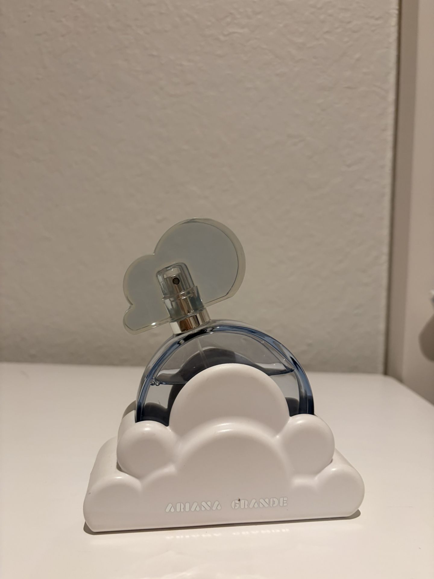 Ariana Grande Perfume