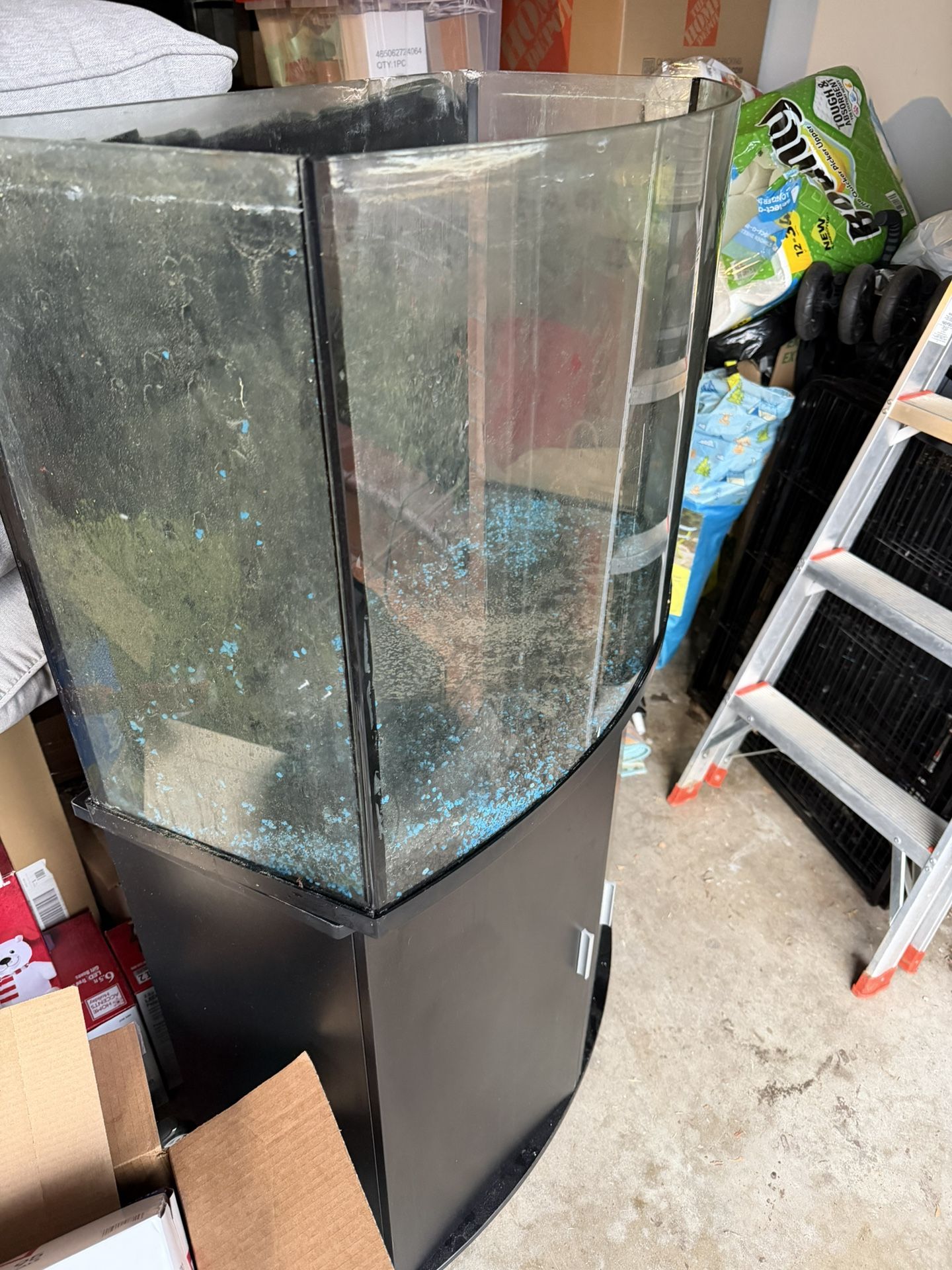 36 Gallon Bow Tie Aquarium