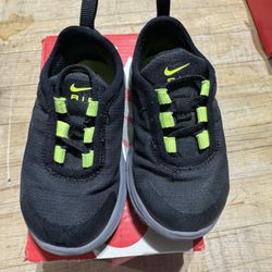 Nike Air Baby Shoes Size 4c 