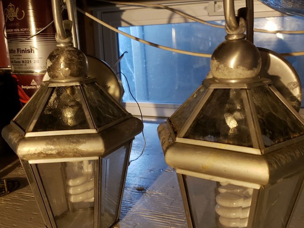 Outdoor Lighted Sconces